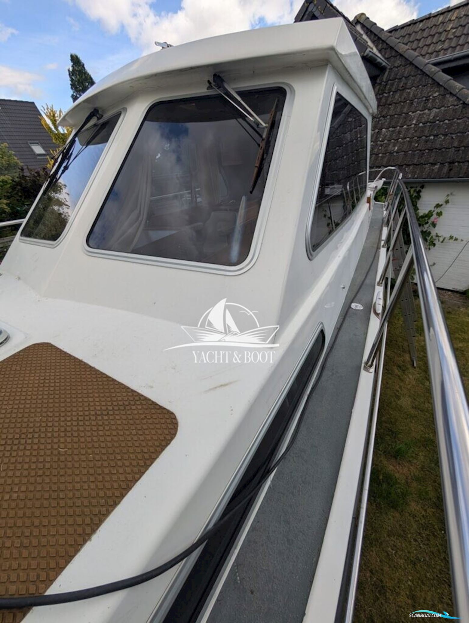 Müritz-Yacht Management Aquilla 900 Traveller