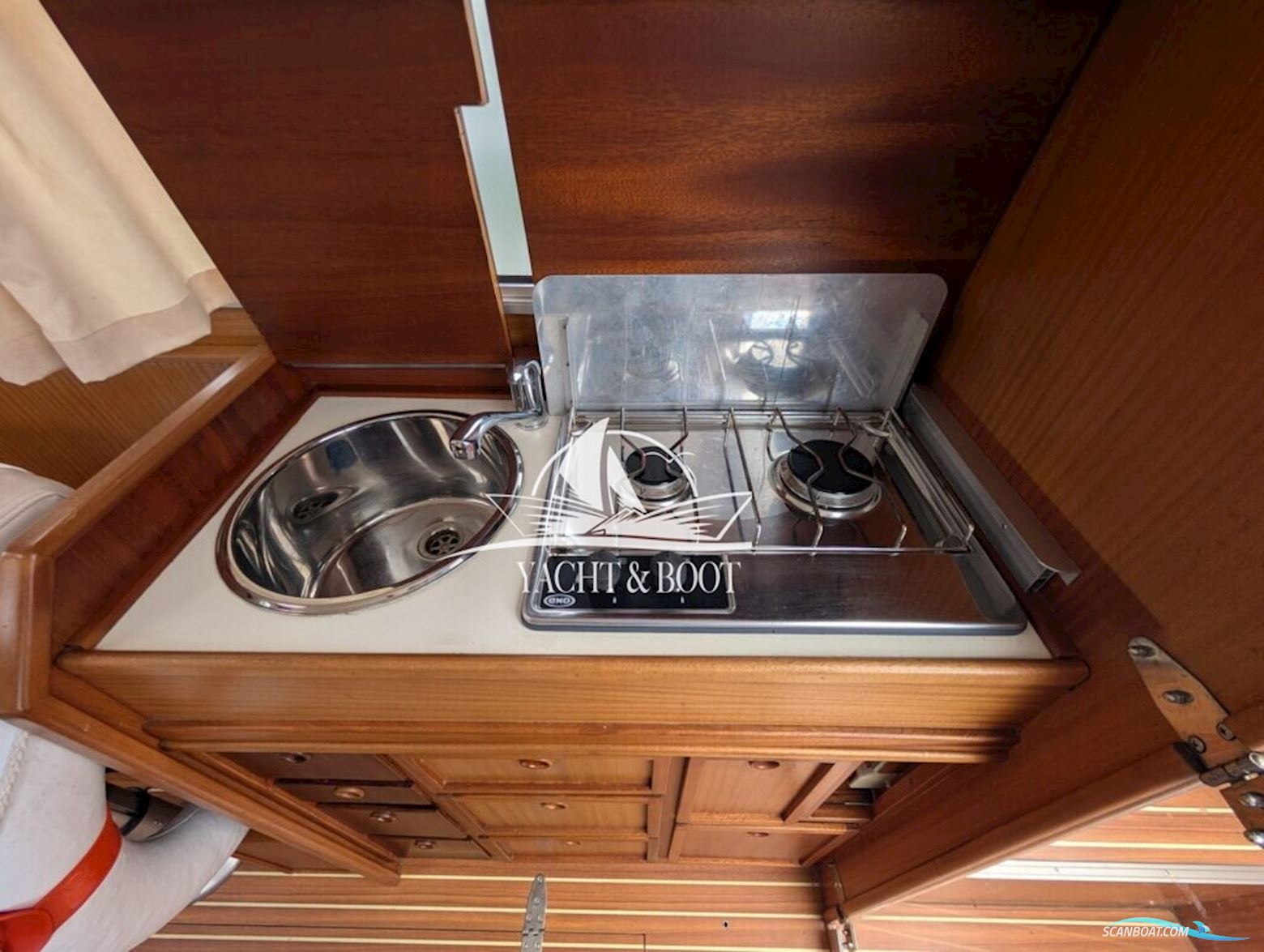 Müritz-Yacht Management Aquilla 900 Traveller