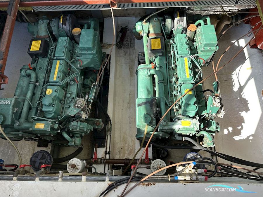 Neptunus 106 m/Flybridge