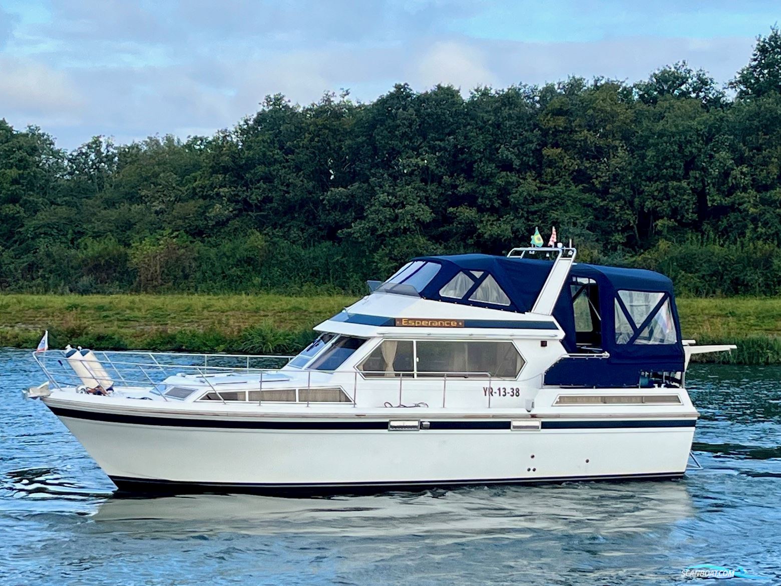 Neptunus 118 AK Flybridge Motorboat 1983, with Volvo Penta engine, The Netherlands