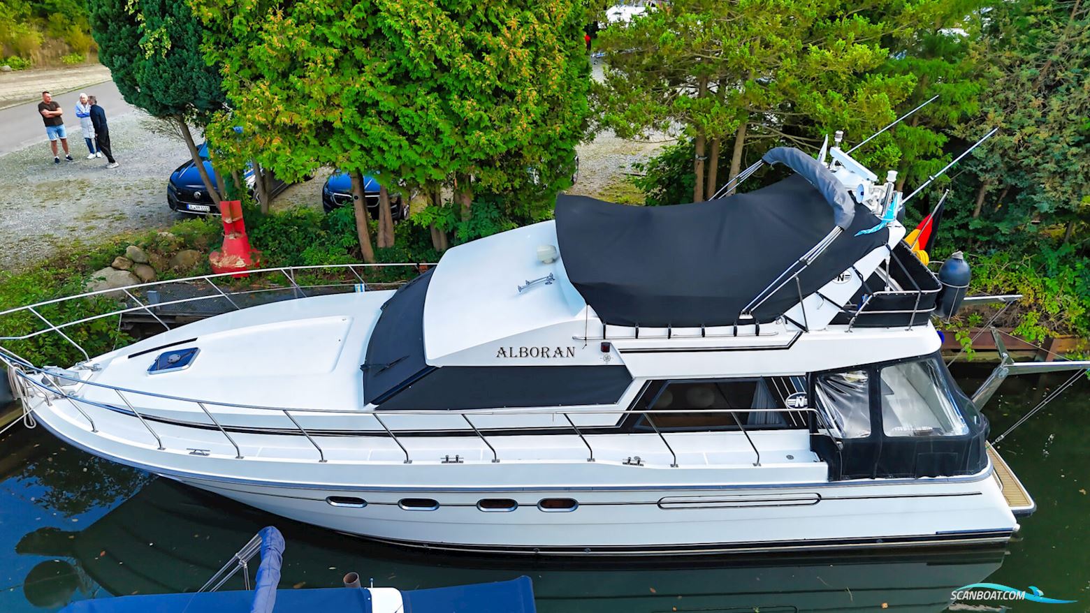 Neptunus 138 / 46 Flybridge Sedan Motorboat 1989, with Volvo engine, Germany
