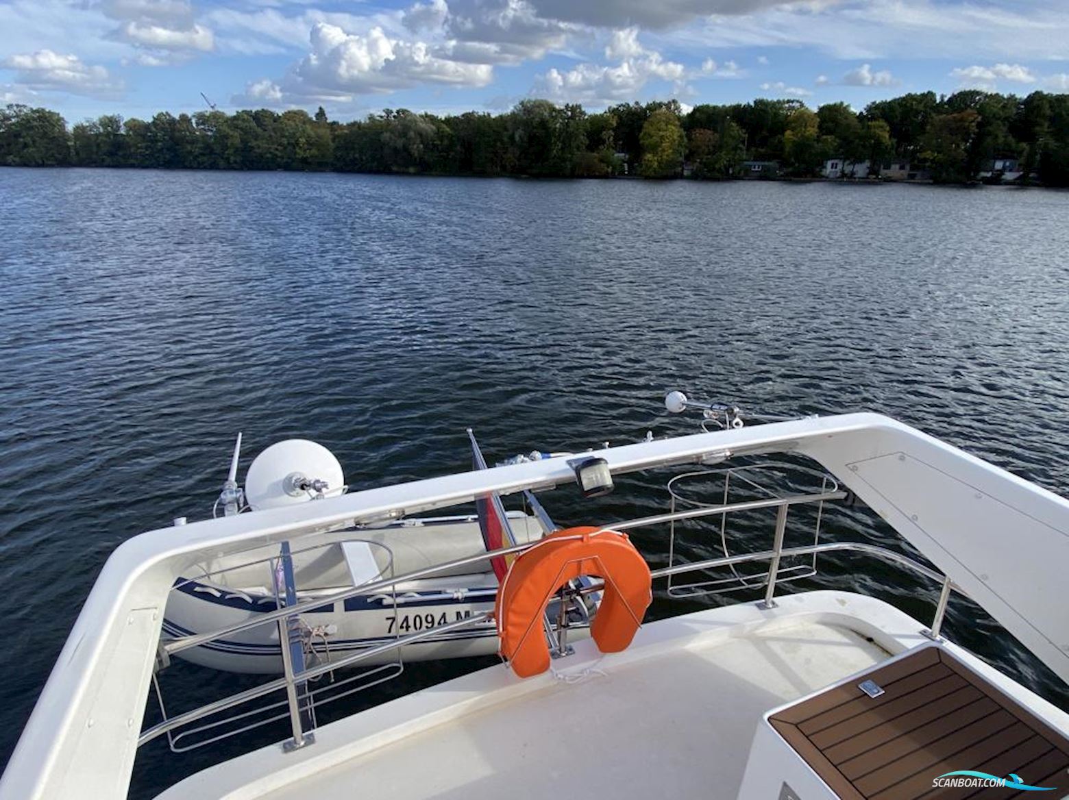 Neptunus 138 Sedan Fly