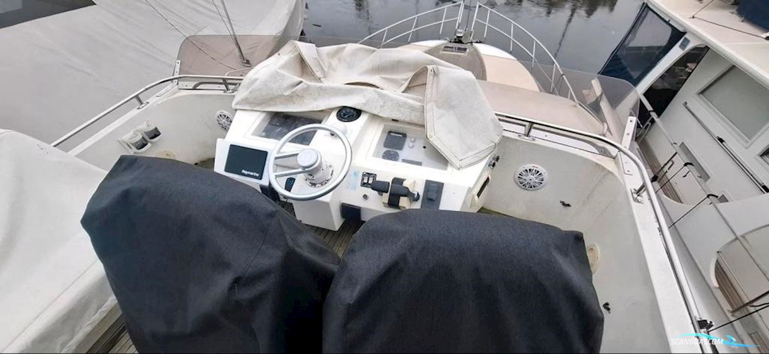 Neptunus 138 Sedan Fly