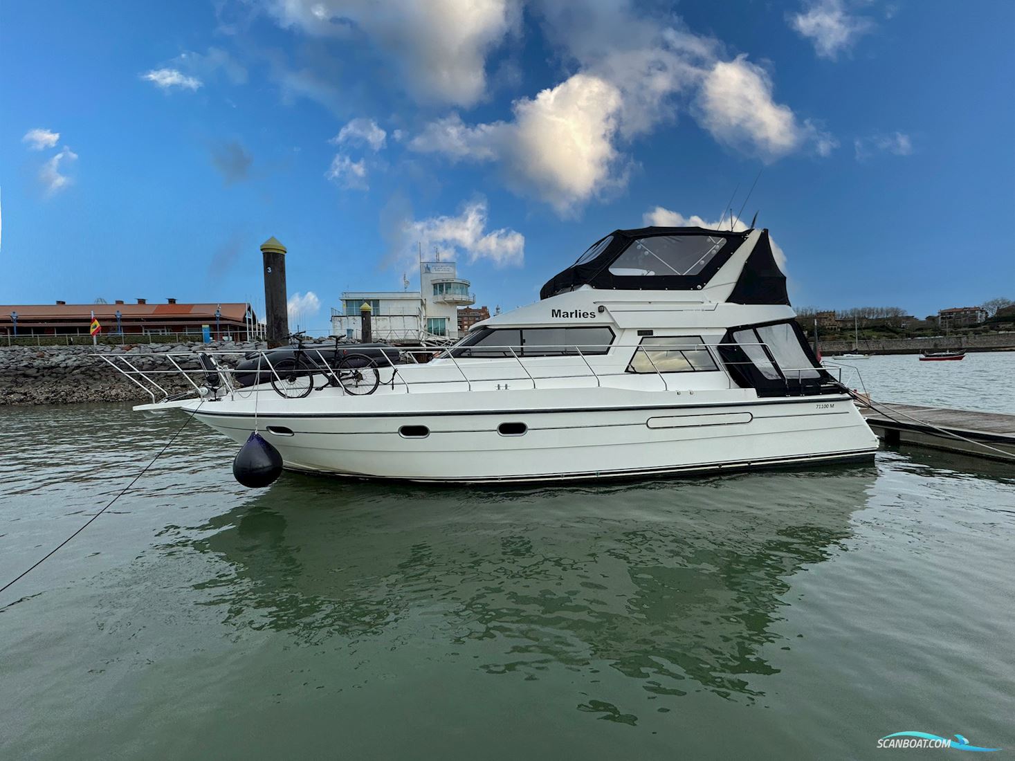 Neptunus 138 Sedan Fly Motorboat 1991, with Volvo engine, Spain