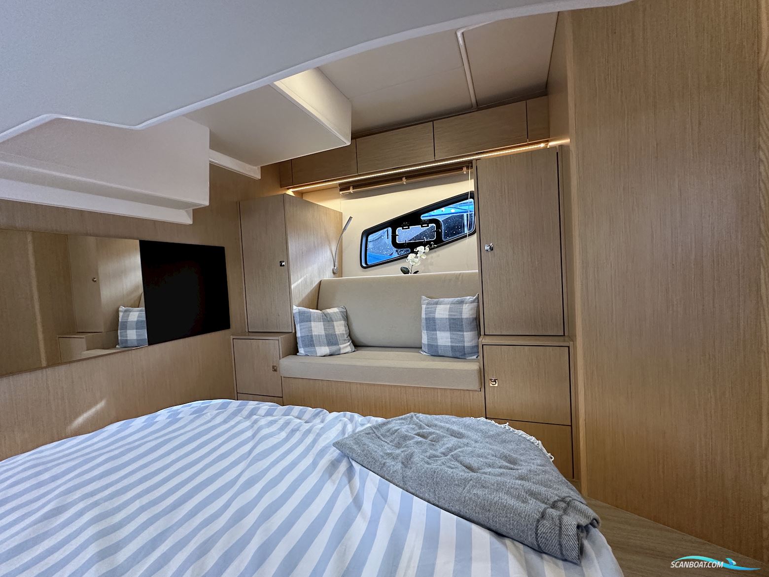 New Bavaria SR41 Coupe