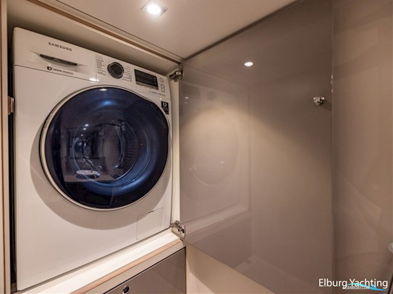 NG Explorer 50 - MY Wild Thing 