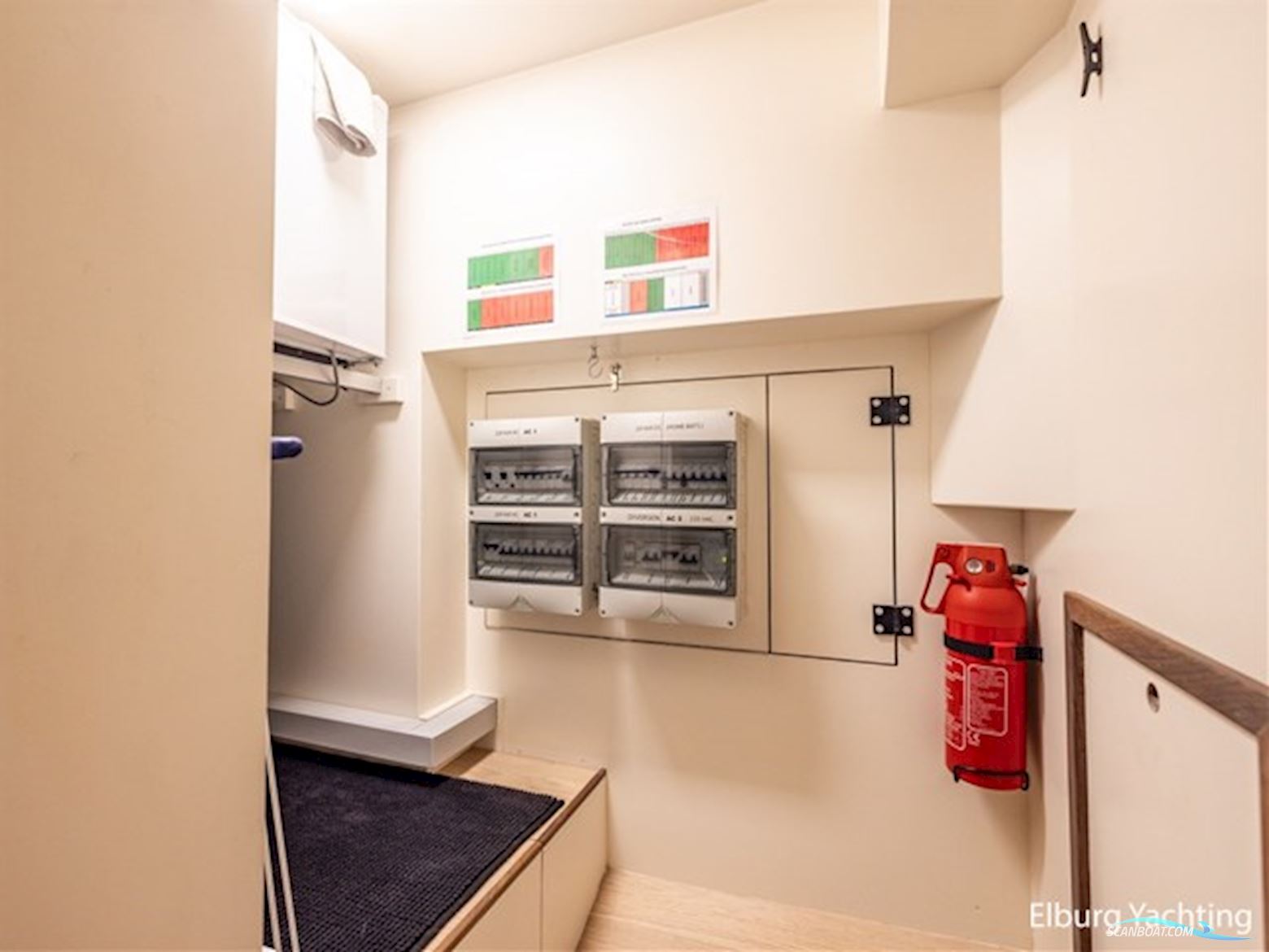 NG Explorer 50 - MY Wild Thing