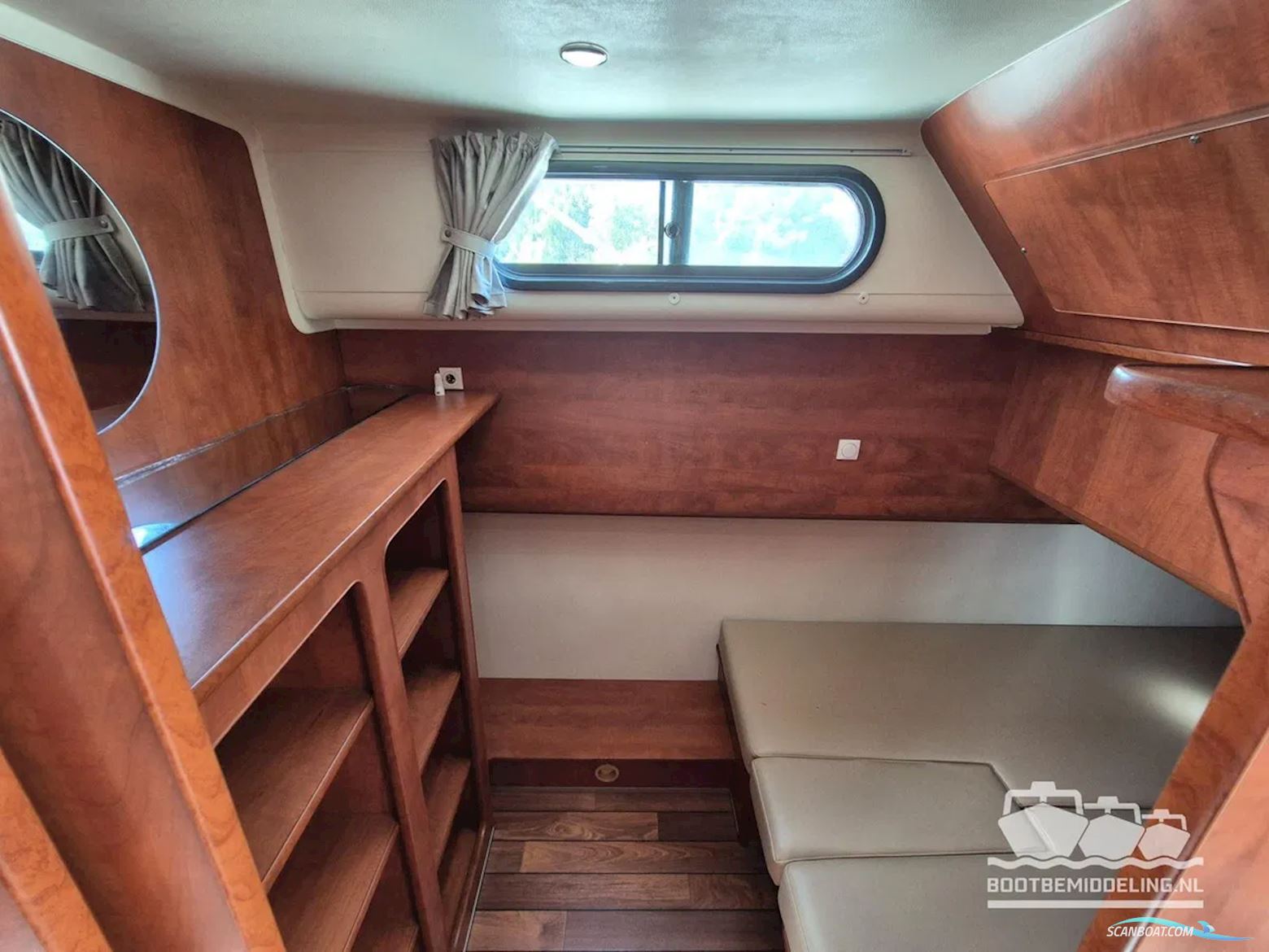 Nicols Yacht Sixto Prestige