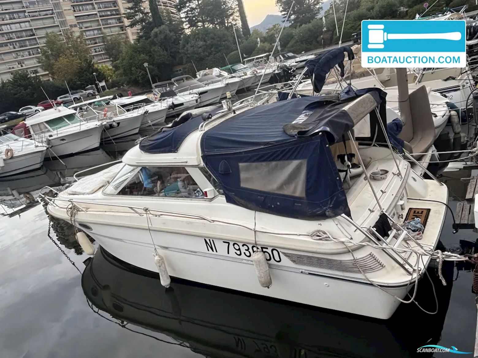 Nidelv 750 Motorboat 1995, with Volvo engine, France