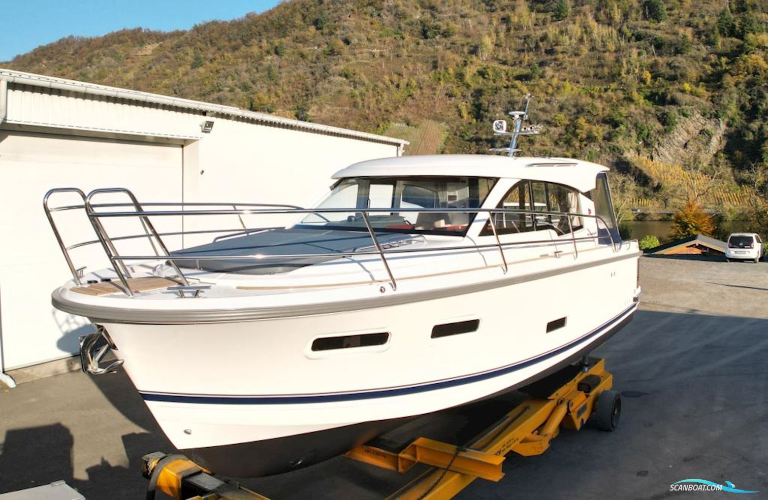 Nimbus 305 Coupe Motorboat 2024, with Volvo Penta engine, Germany