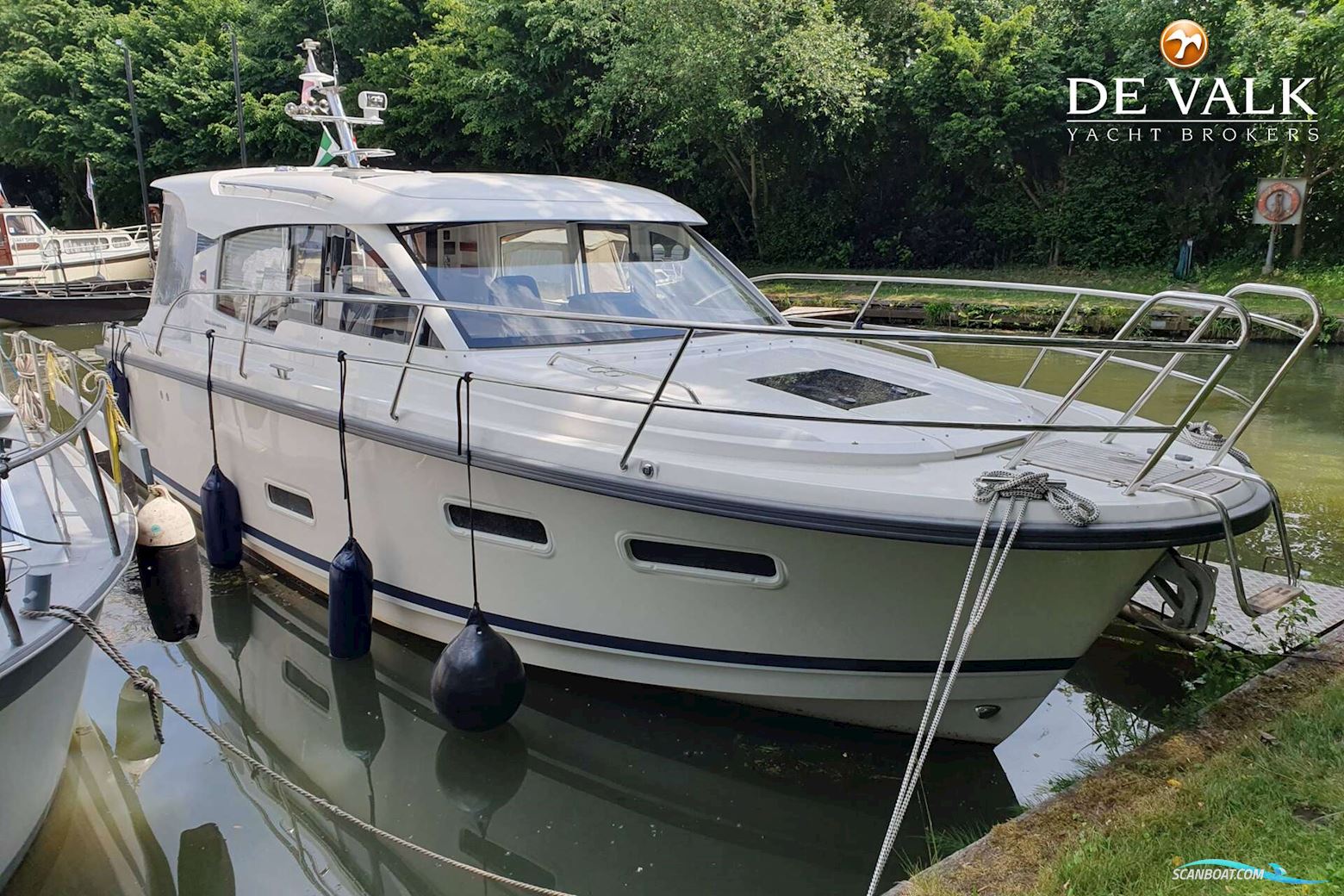 Nimbus 305 Coupe Motorboat 2016, with Volvo Penta engine, Germany