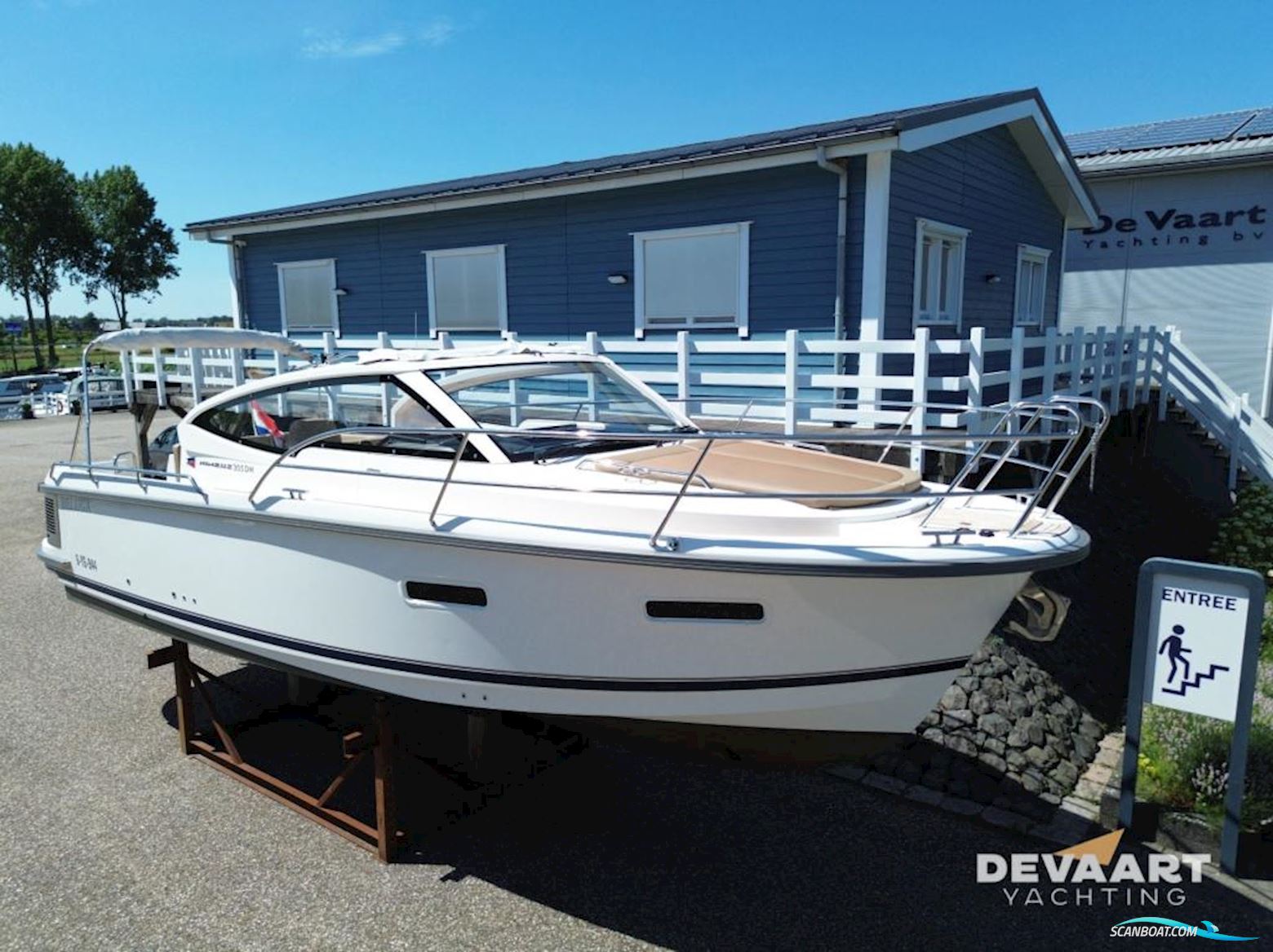 Nimbus 305 Drophead Motorboat 2023, with Volvo Penta engine, The Netherlands