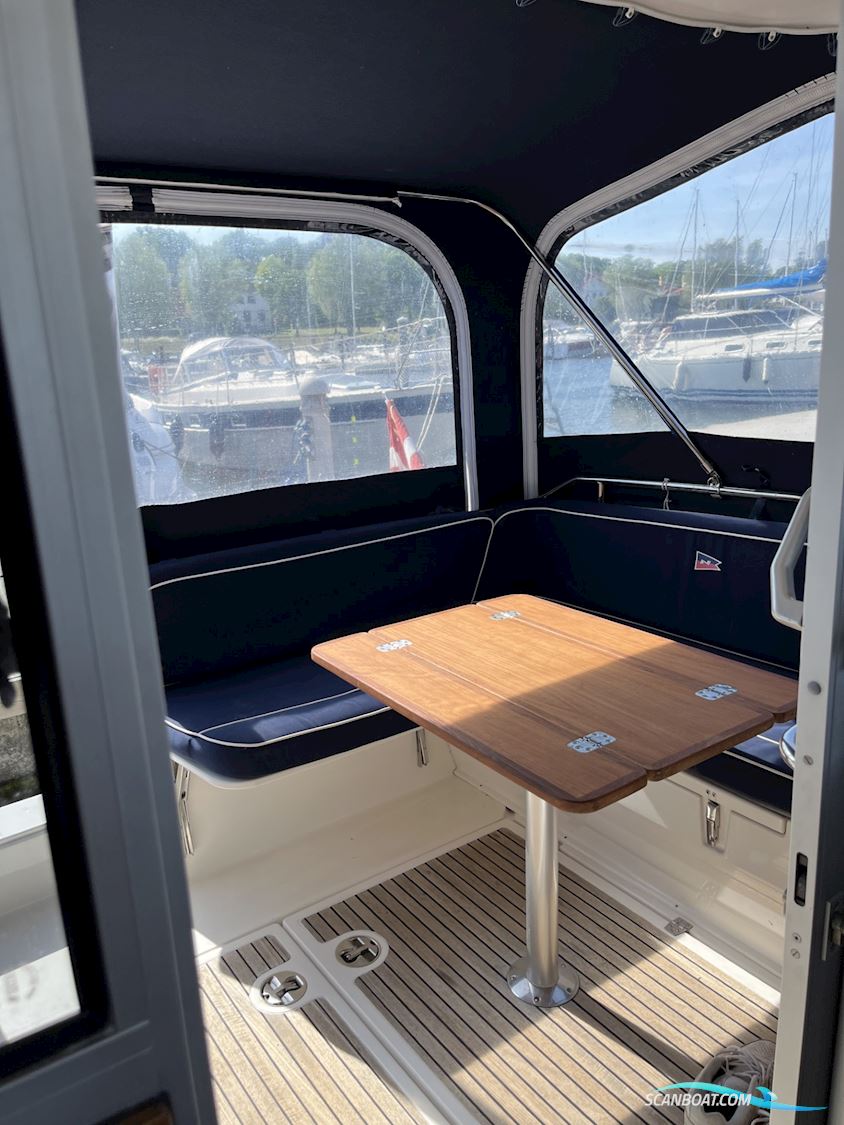 Nimbus 320 Coupe