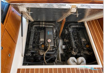 Nimbus 320 Coupé Motorboat 2003, with Yanmar 4 JH3S engine, Croatia
