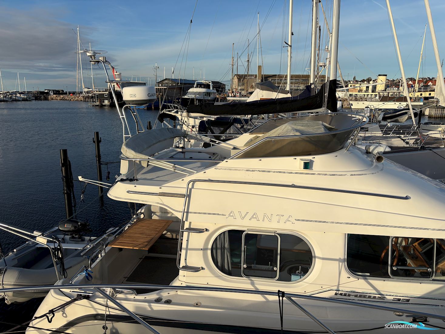 Nimbus 33 Avanta fly