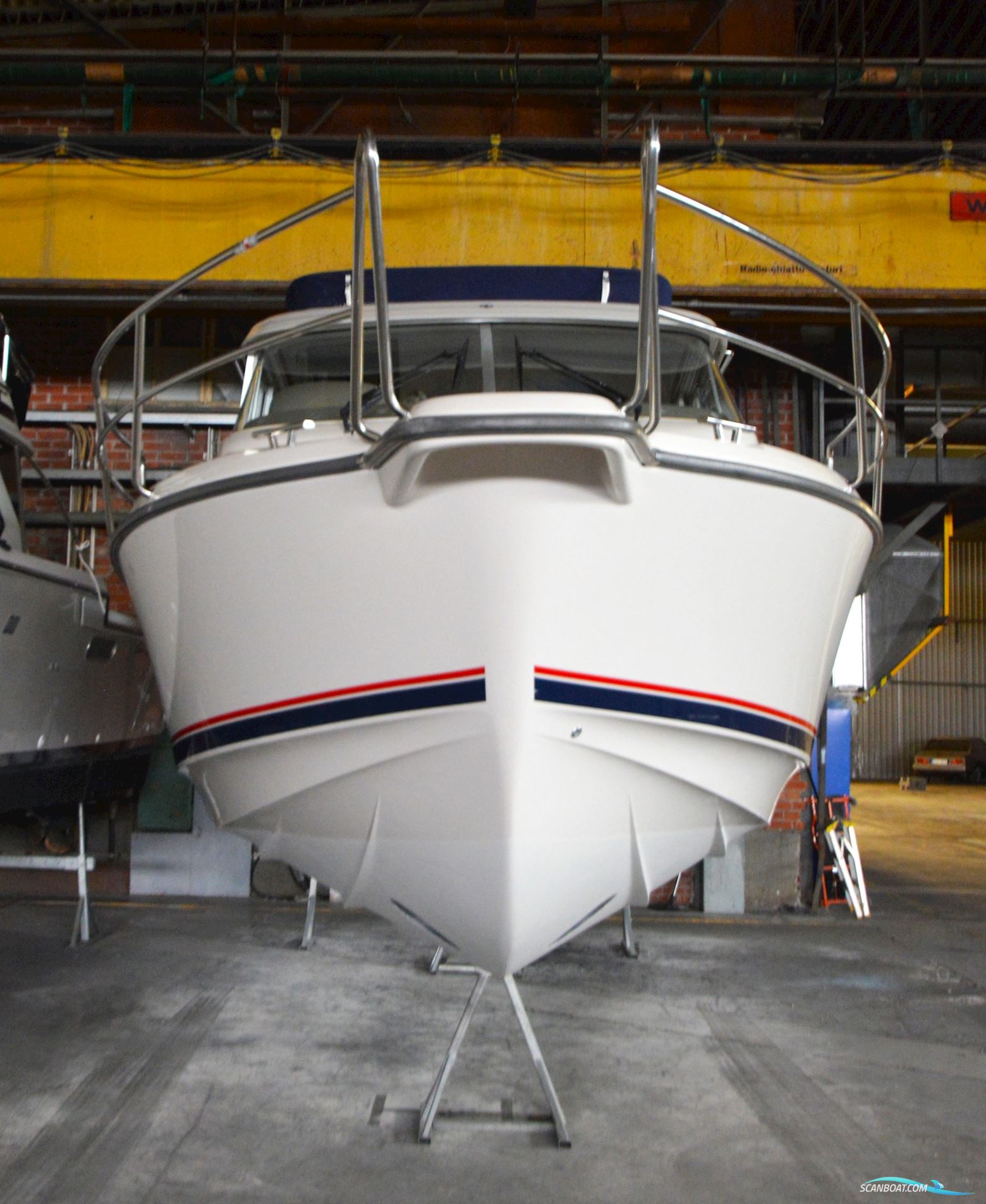 Nimbus 340 Commander Fly