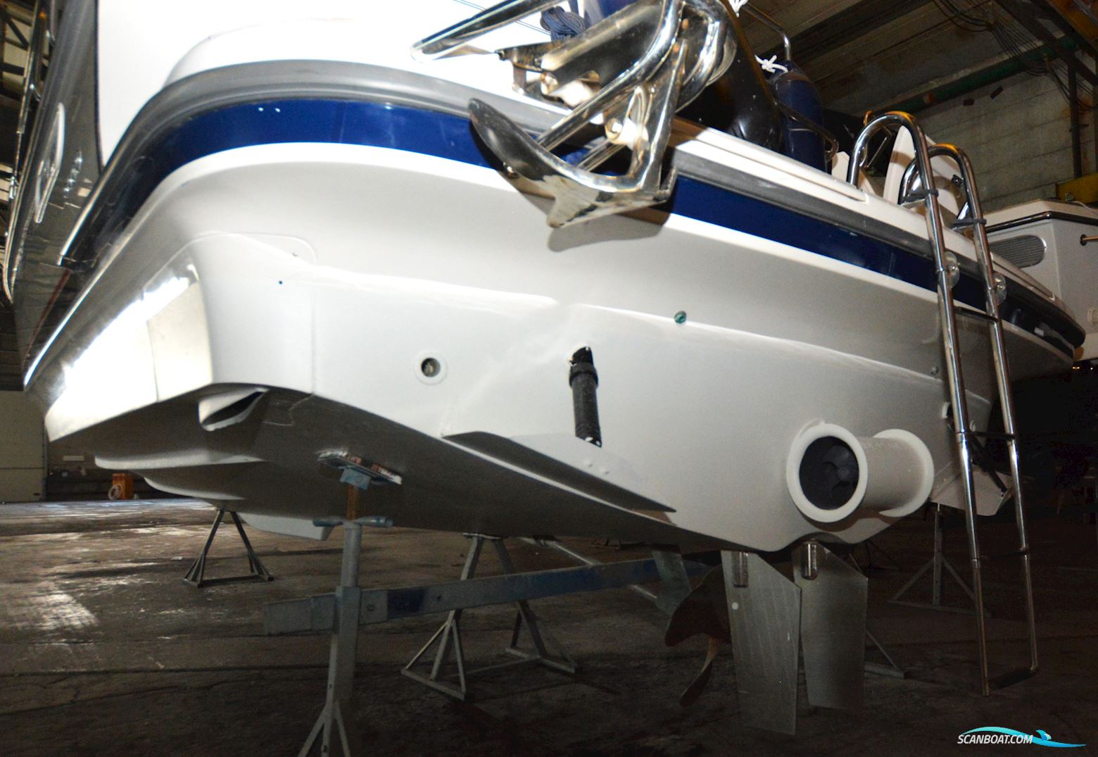 Nimbus 340 Commander Fly