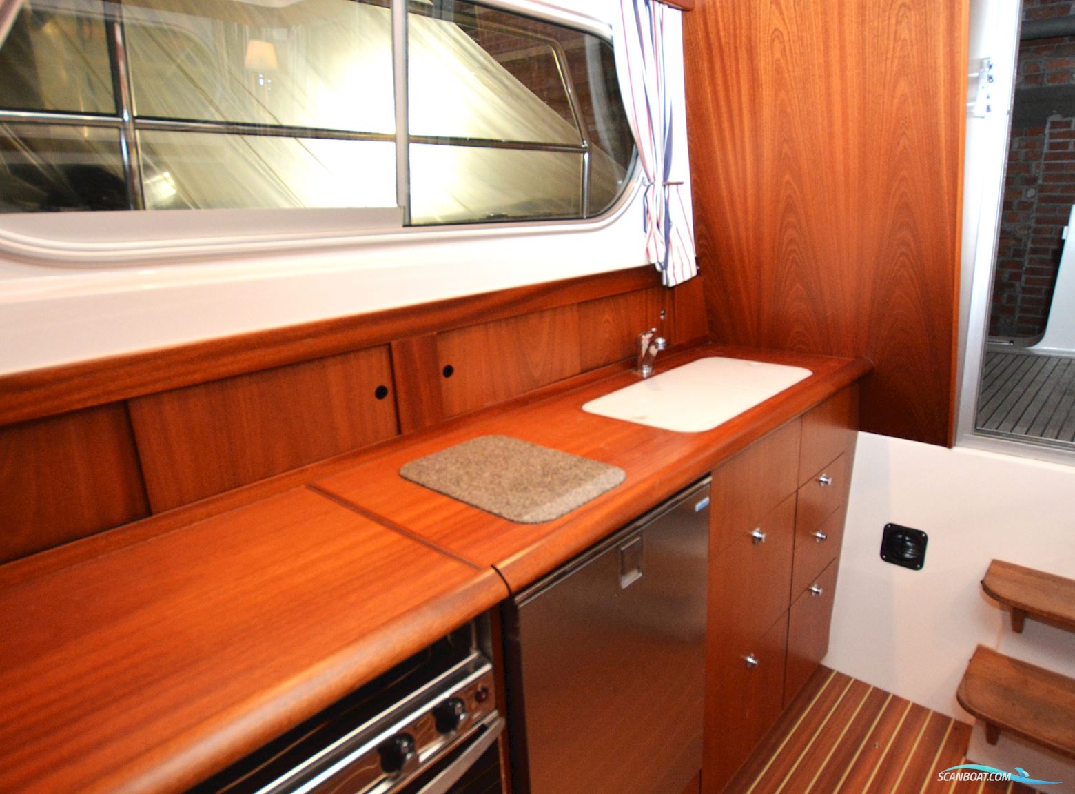 Nimbus 340 Commander Fly