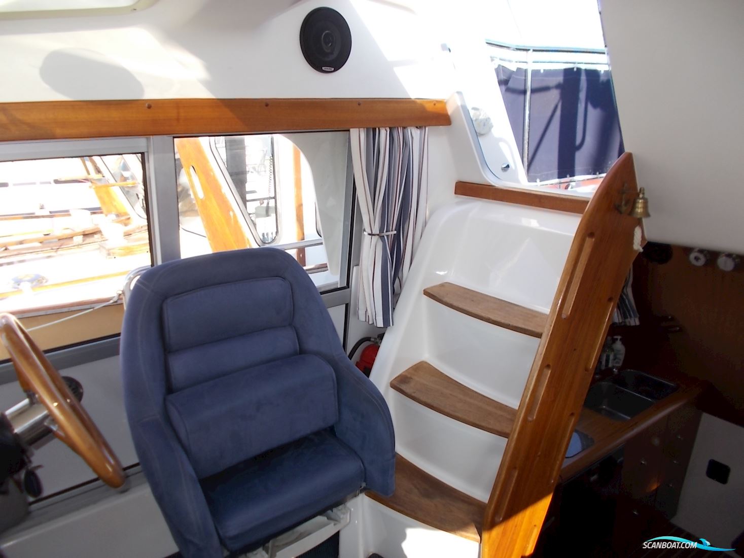 Nimbus 340 Commander