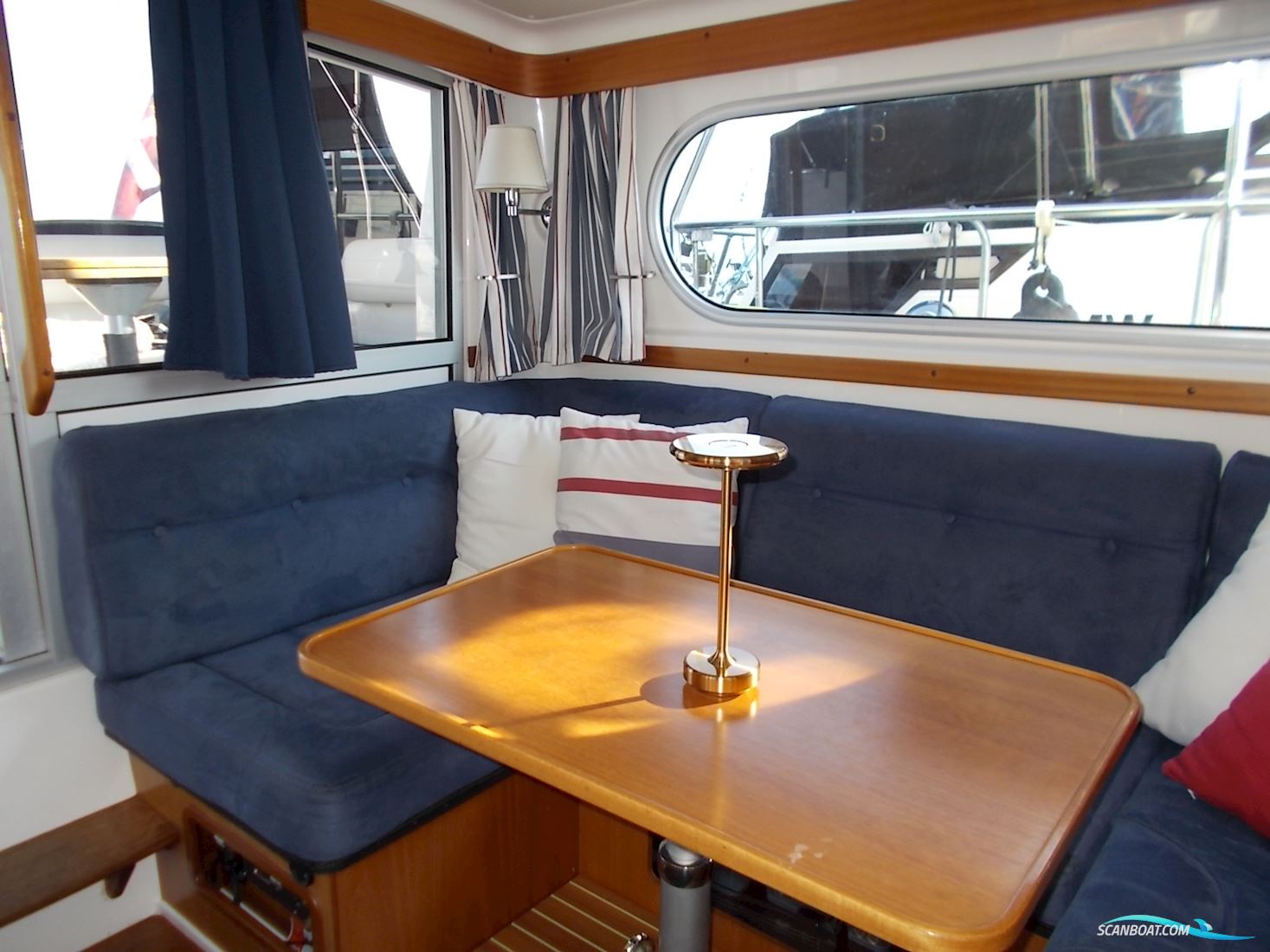 Nimbus 340 Commander