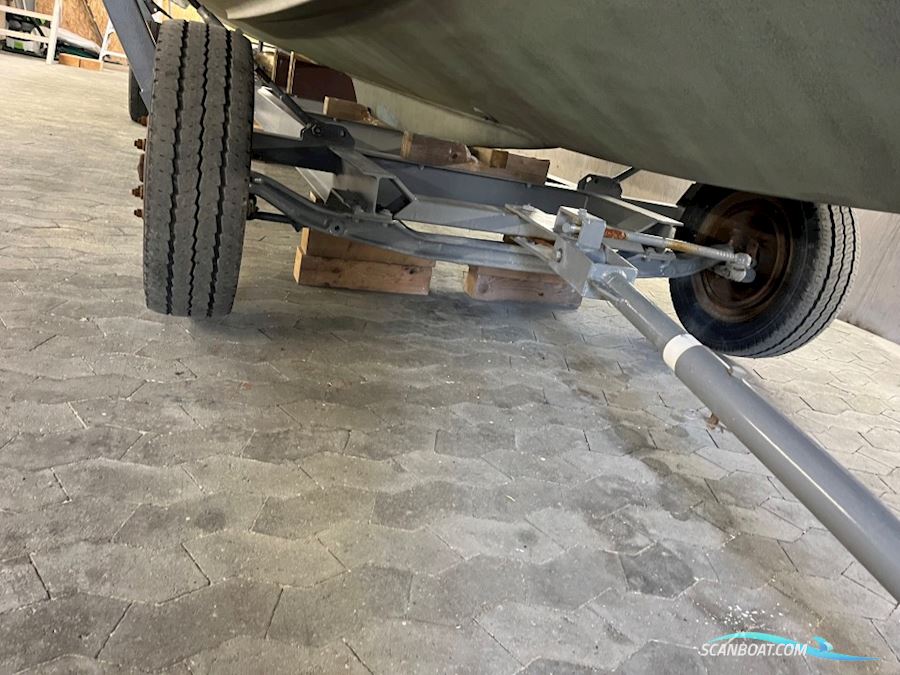 Nimbus 340 Commander