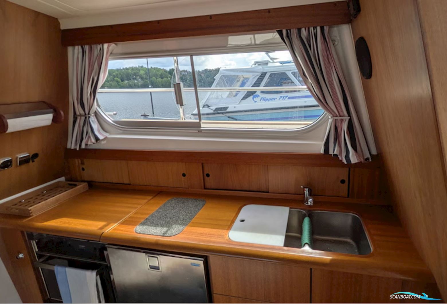 Nimbus 340 Commander