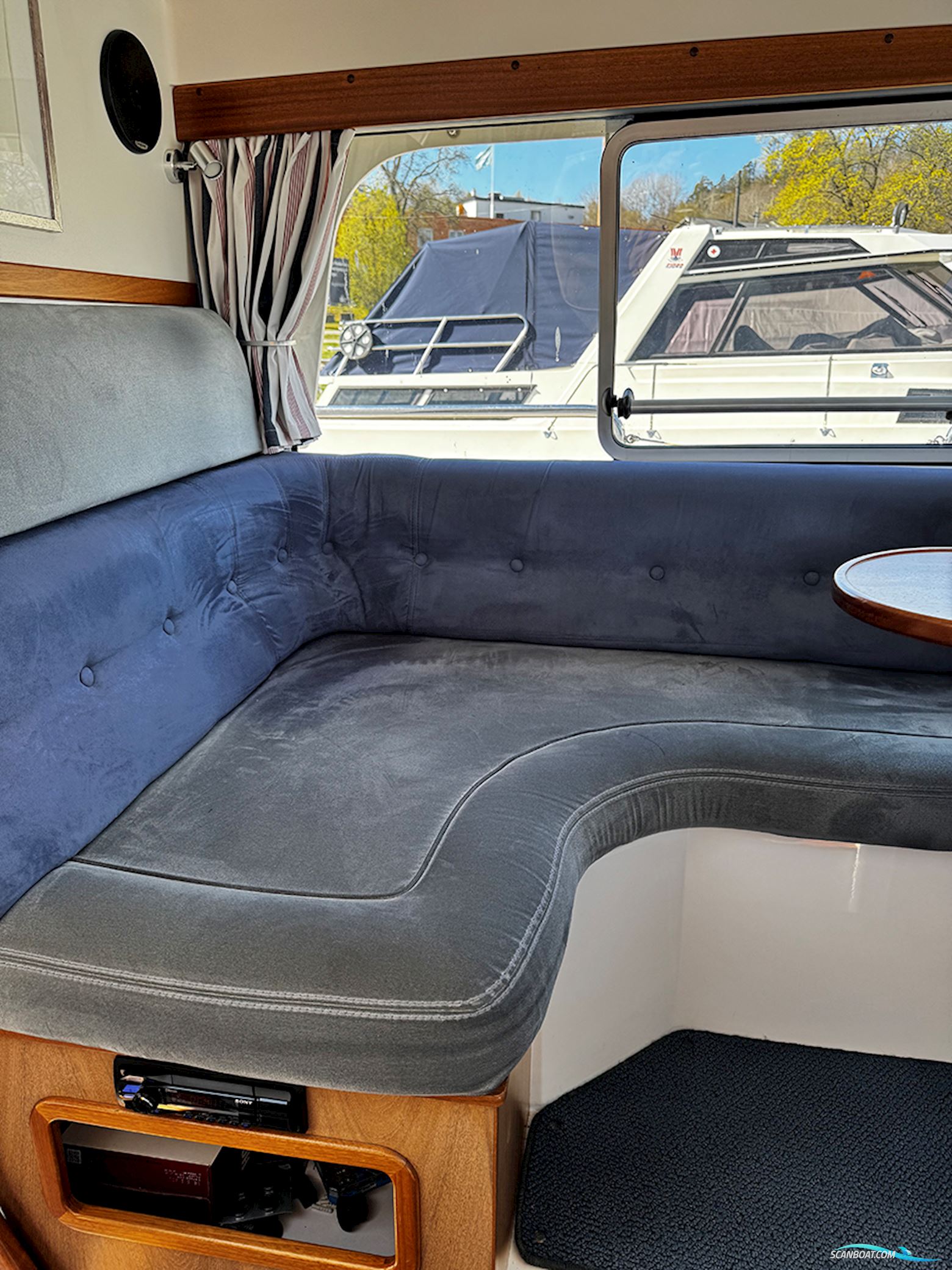Nimbus 340 Commander