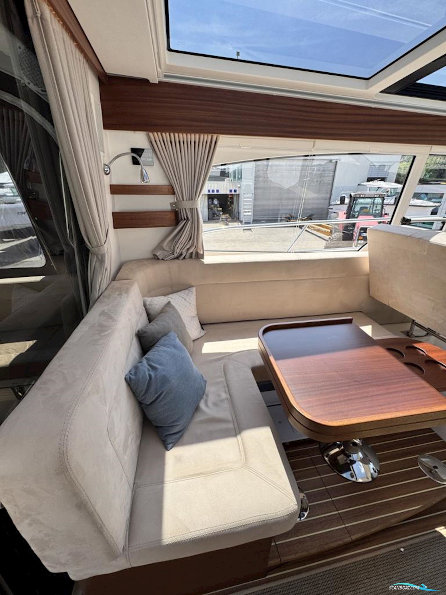 Nimbus 365 Coupé