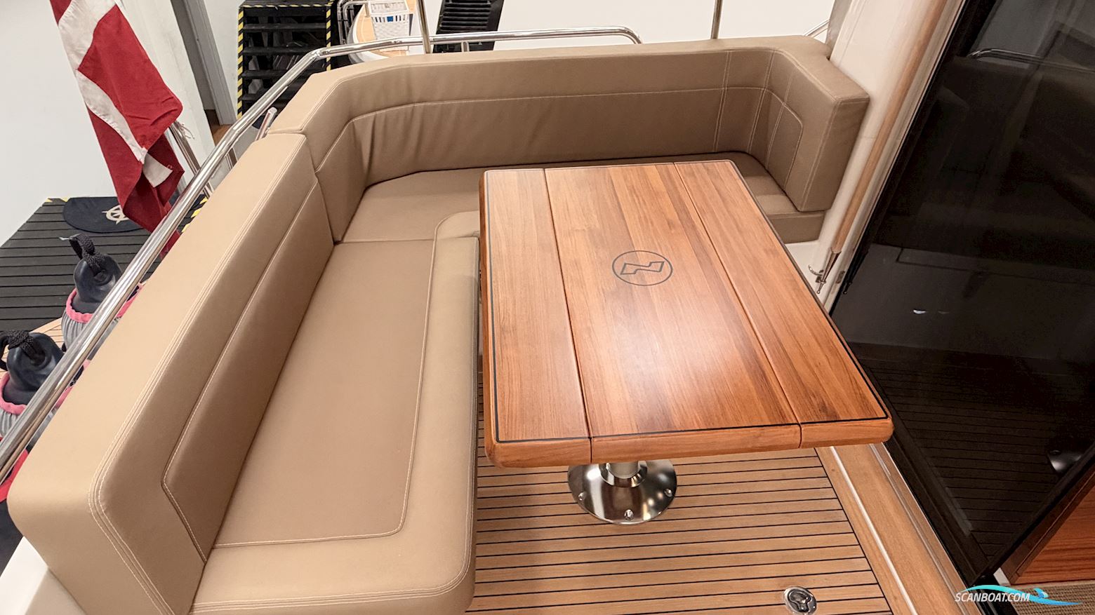 Nimbus 365 Coupe