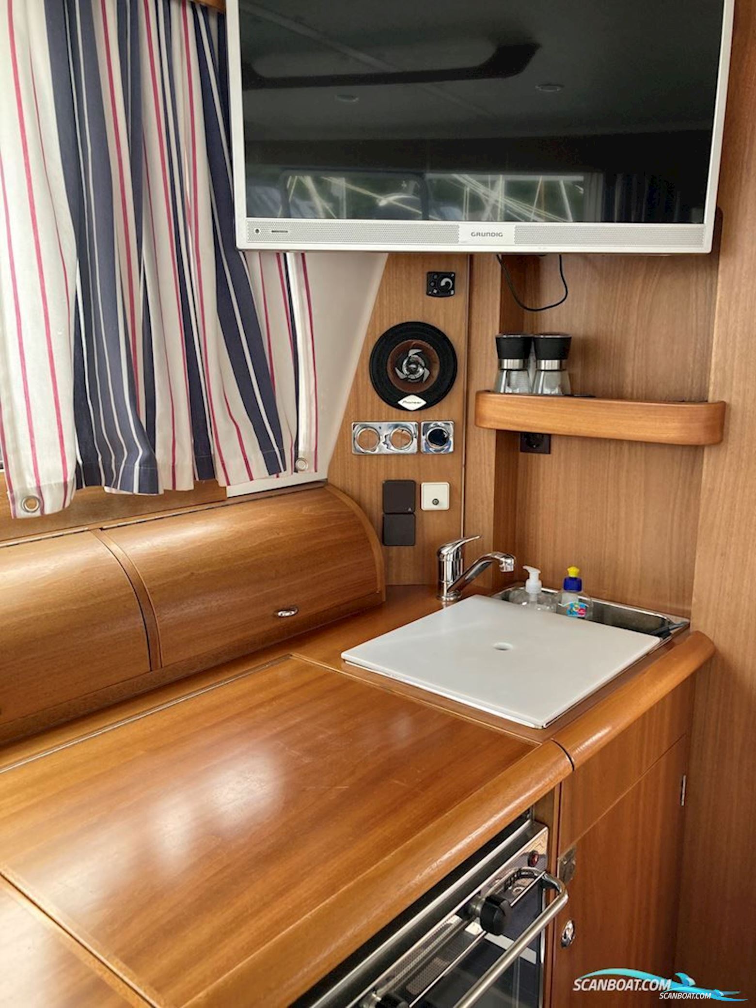 Nimbus 380 Carisma Fly