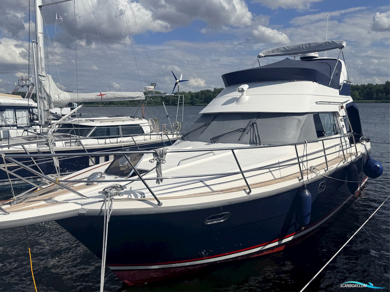 Nimbus 380 Carisma Motorboat 2004, with Volvo-Penta engine, Germany