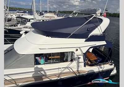 Nimbus 380 Carisma Motorboat 2004, with Volvo-Penta engine, Germany
