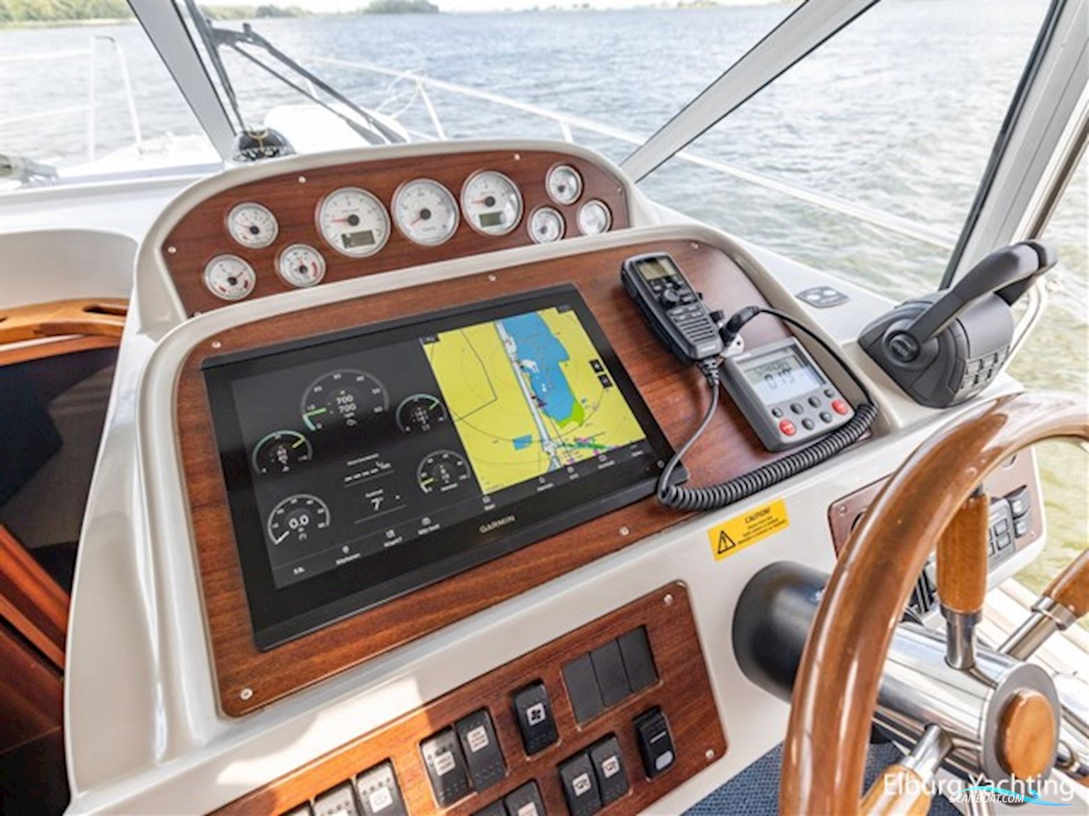 Nimbus 380 Commander 