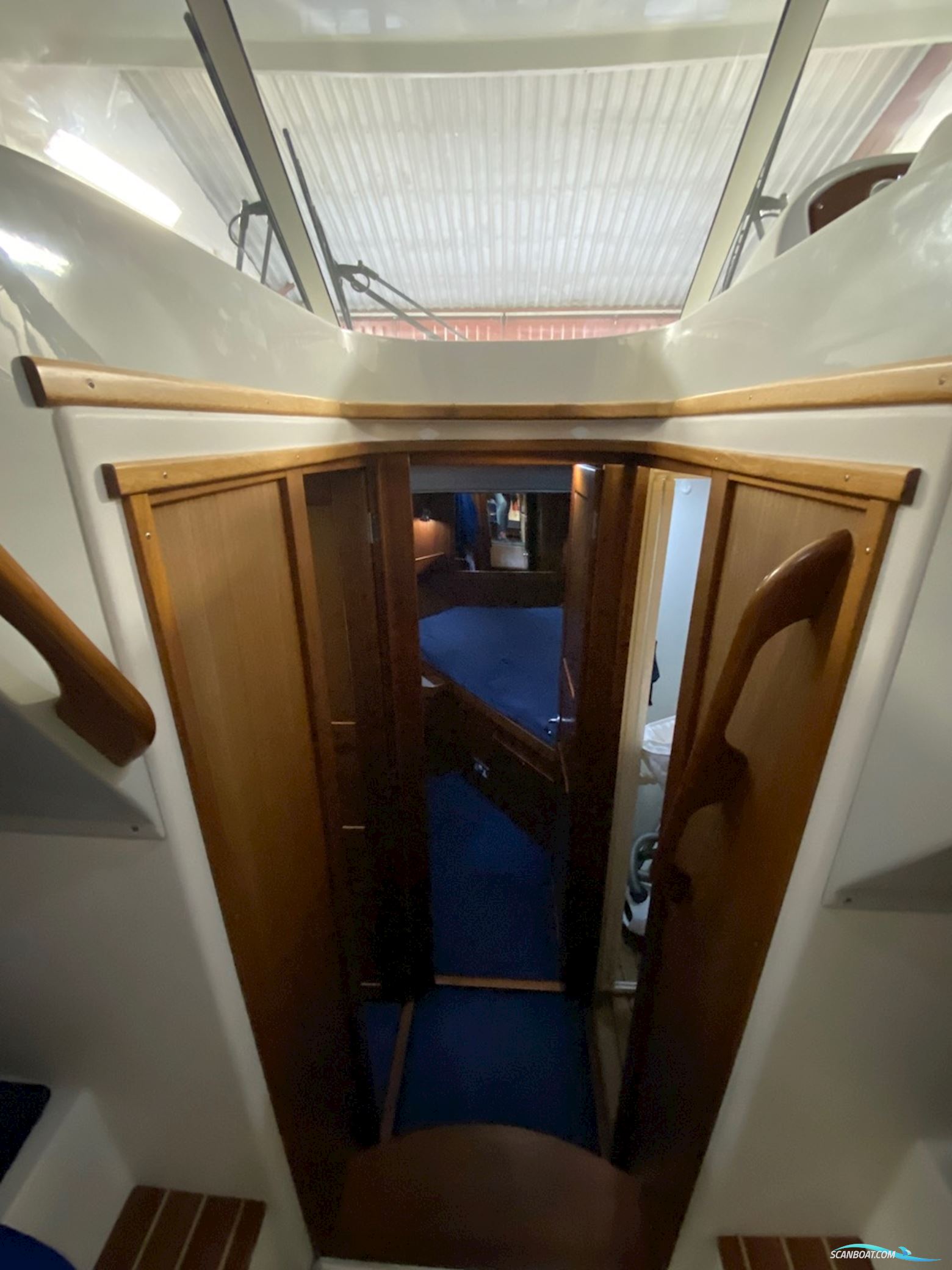 Nimbus 380 Commander