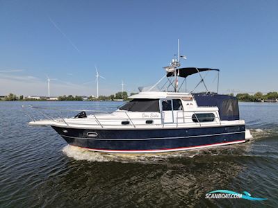 Nimbus 380 Commander Motorboat 2005, with Volvo Penta engine, The Netherlands