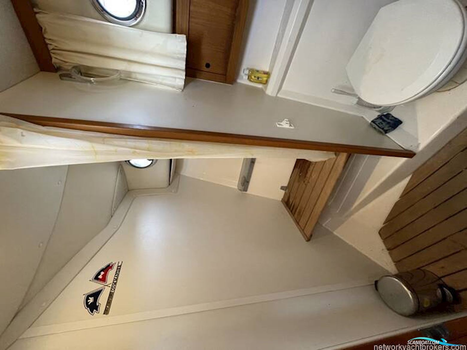 Nimbus 380 Commander