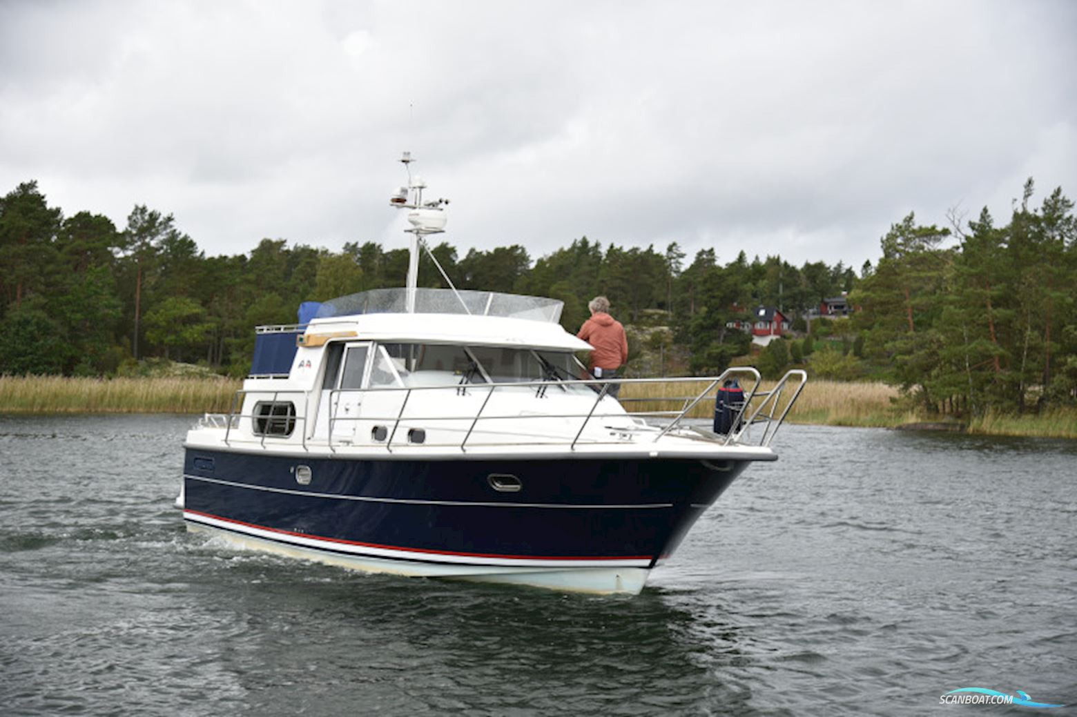 Nimbus 380 Commander