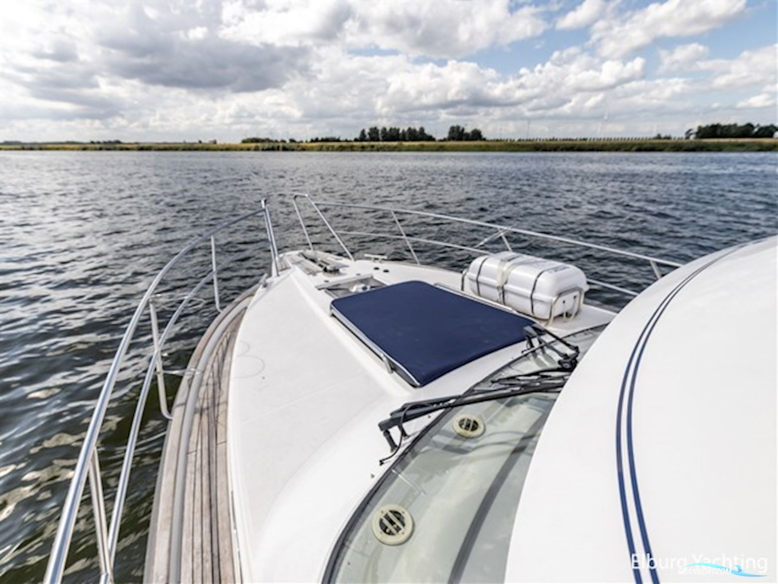 Nimbus 380 Commander