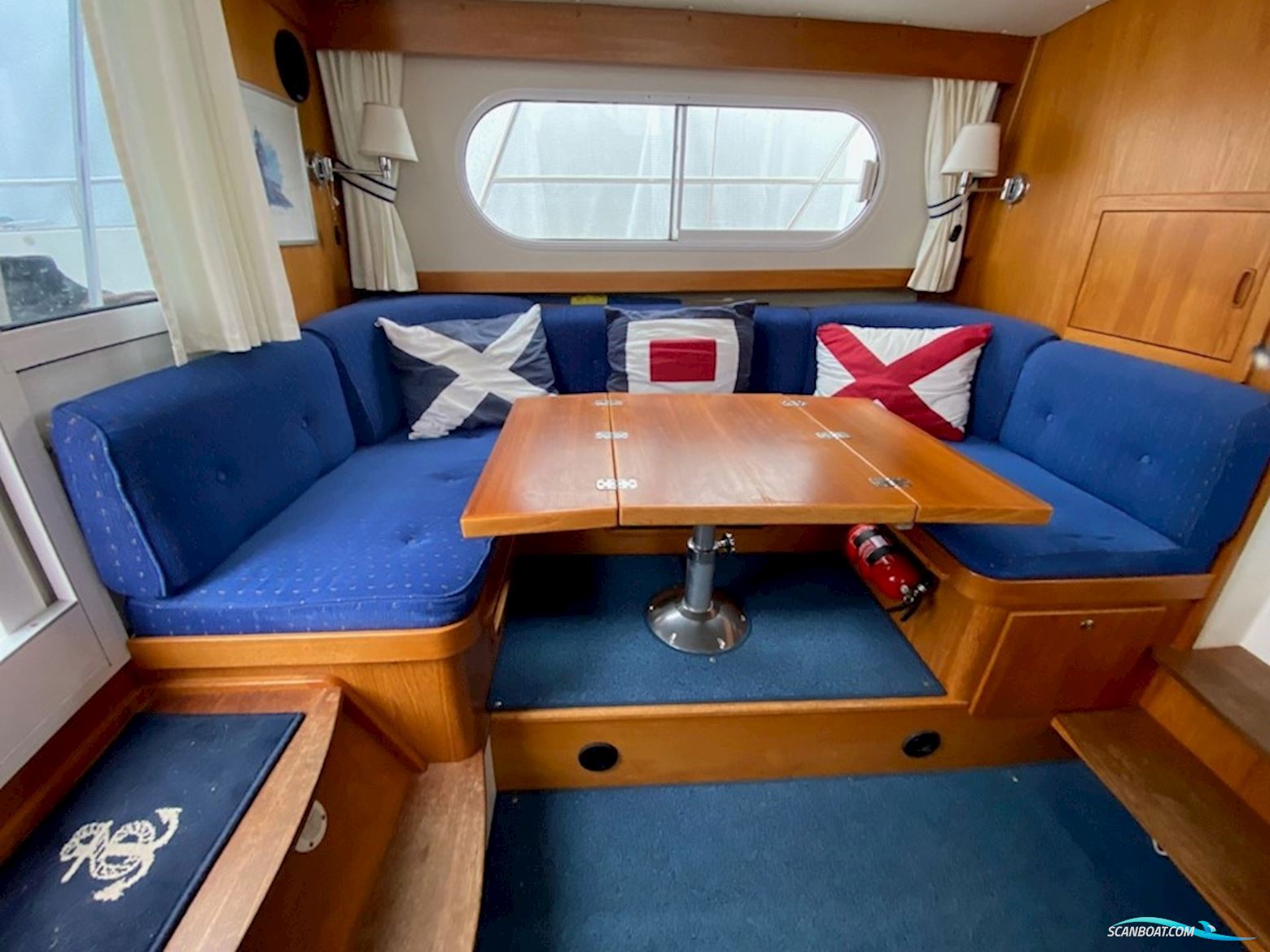 Nimbus 380 Commander