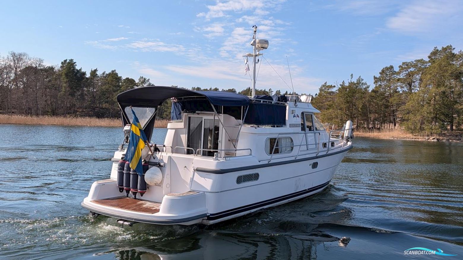 Nimbus 380 Commander