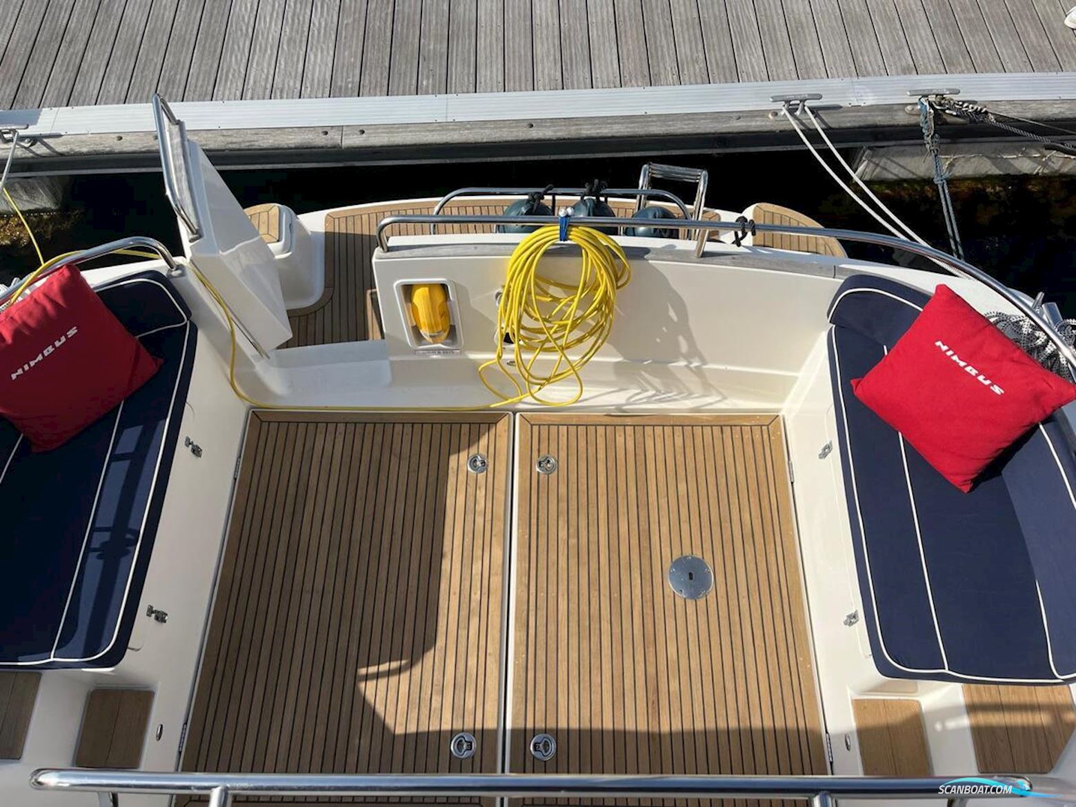 Nimbus 380 Commander