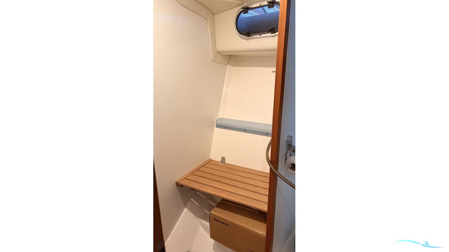 Nimbus 380 COMMANDER