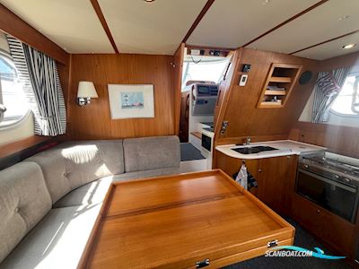 Nimbus 380 Commander Motorboat 2004, with Volvo Penta KAMD43P engine, Denmark