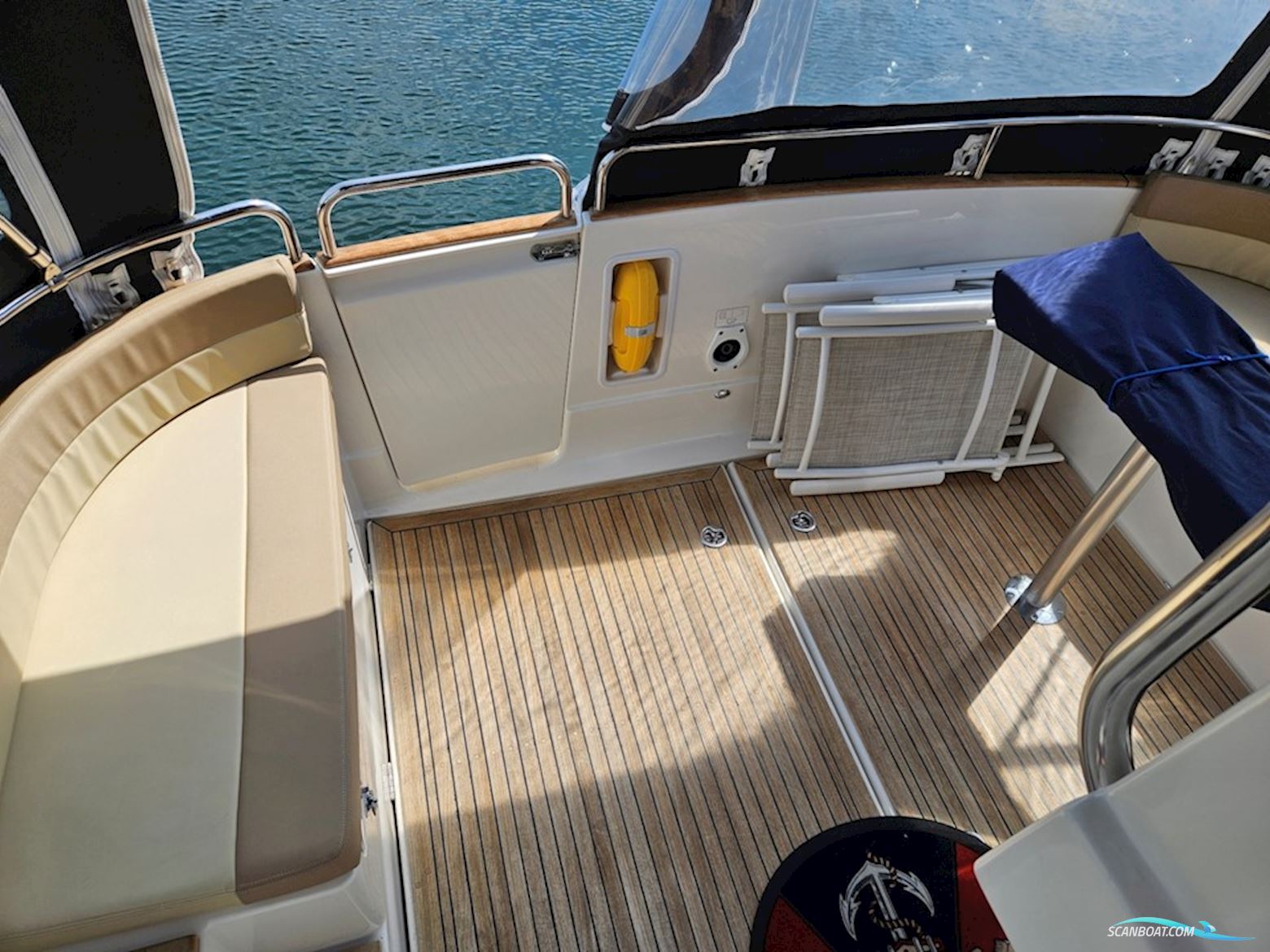 Nimbus 380 Commander