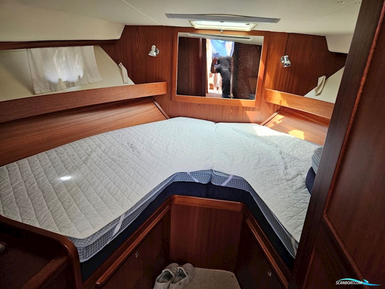 Nimbus 380 Commander