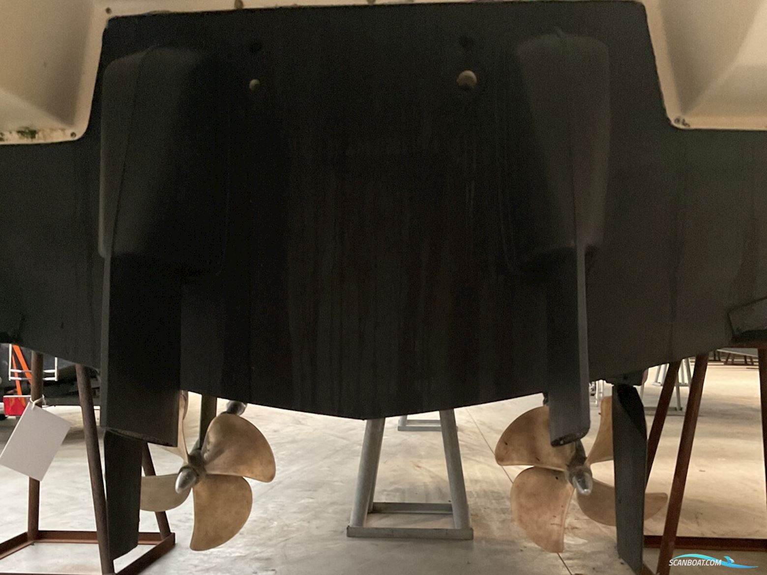NIMBUS 380 Commander