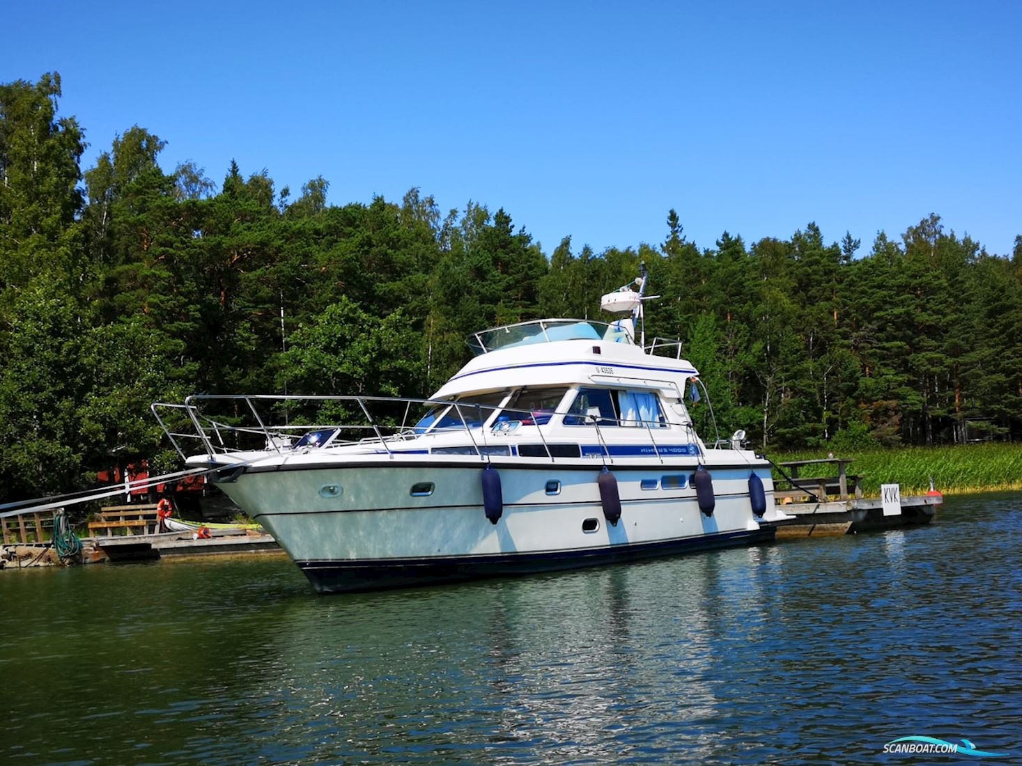 Nimbus 4000 Motorboat 1987, with Yanmar LP6-Dte engine, Finland
