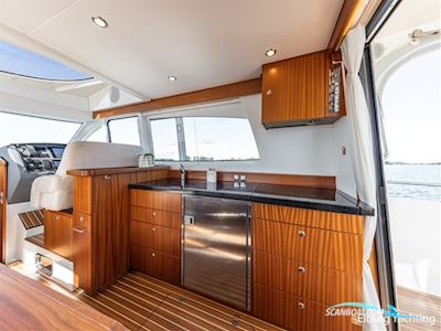 Nimbus 405 Flybridge Motorboat 2017, The Netherlands