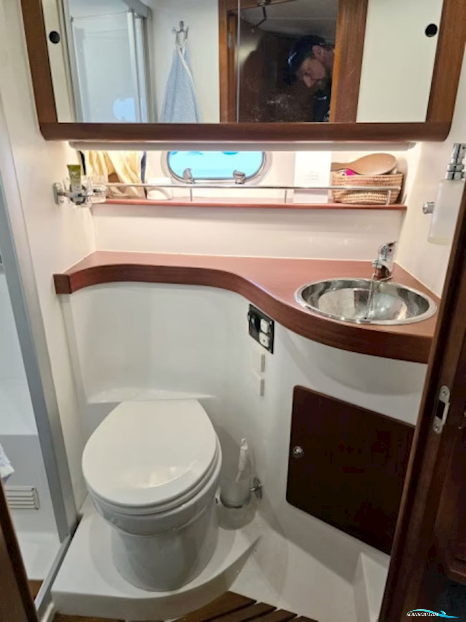 Nimbus 42 Nova Coupé