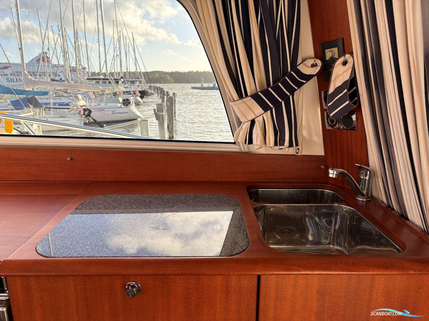 Nimbus 43 Nova